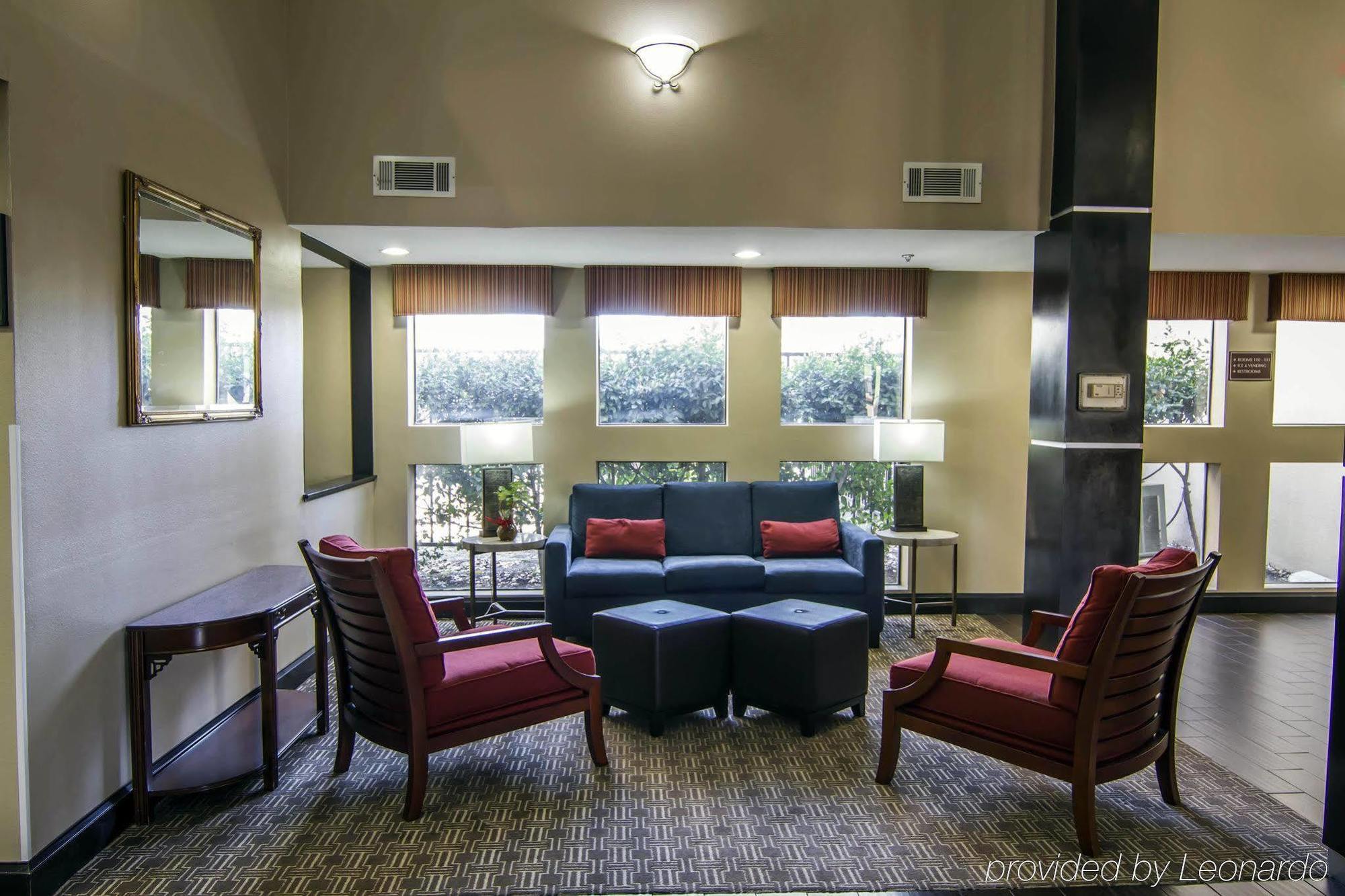 Comfort Inn & Suites Love Field - Dallas Market Center Esterno foto